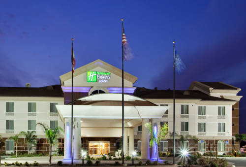 Holiday Inn Express Hotel & Suites Dinuba West 