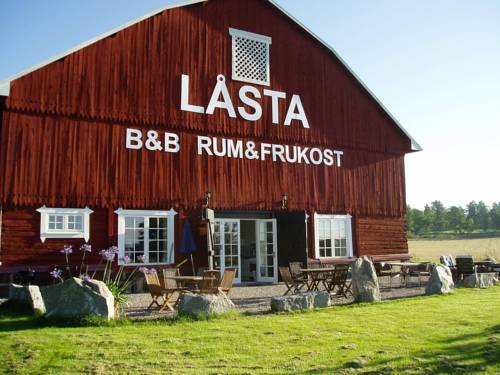 Låsta Bed & Breakfast 