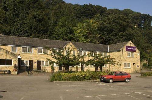 Premier Inn Halifax South 