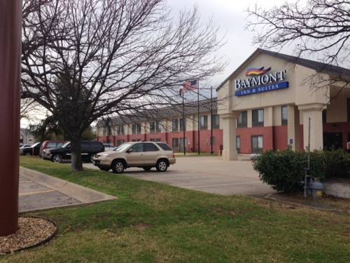 Baymont Inn and Suites - Lewisville 