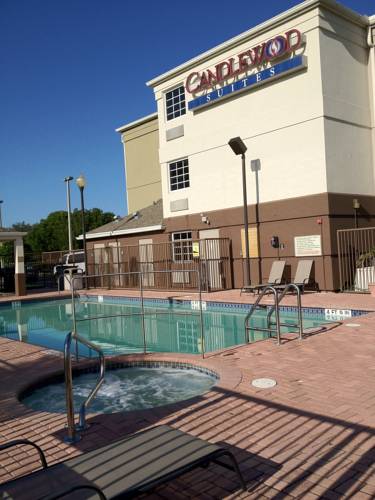 Candlewood Suites Miami Airport West 
