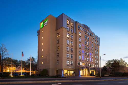 Holiday Inn Express Hotel & Suites Boston-Cambridge 