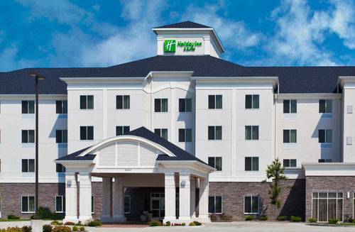 Holiday Inn Hotel & Suites Bloomington Airport 