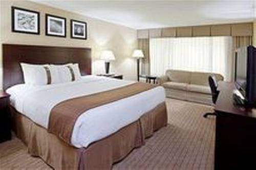 Holiday Inn Cleveland - South Independence 
