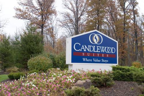Candlewood Suites Cleveland - North Olmsted 