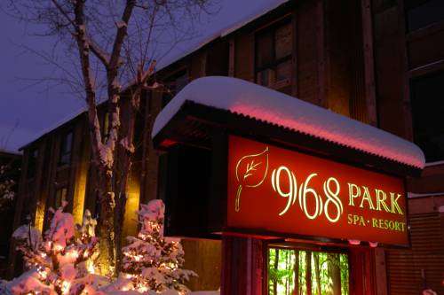 968 Park Hotel 