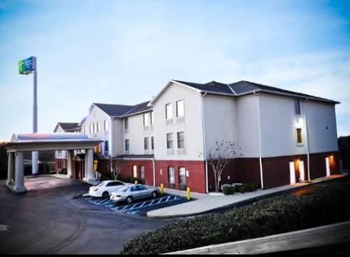 Holiday Inn Express Hotel & Suites Fultondale 
