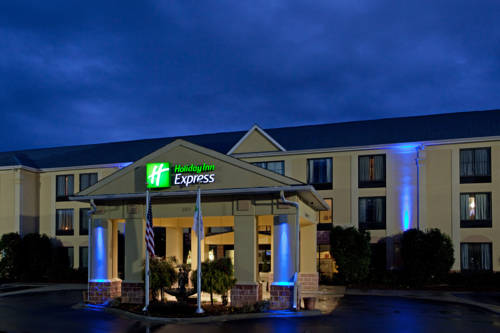 Holiday Inn Express Hotel & Suites Charlotte Airport-Belmont 