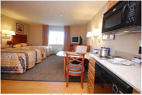 Candlewood Suites-West Springfield 