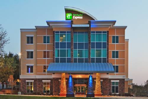 Holiday Inn Express & Suites North Dallas at Preston 