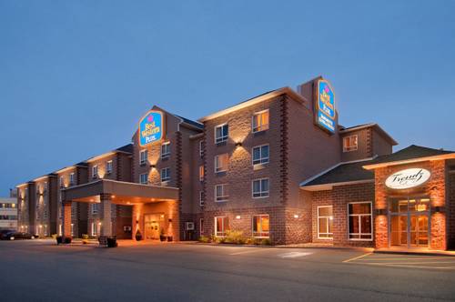 Best Western Dartmouth Hotel & Suites 