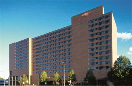 Crowne Plaza Minneapolis International Airport Hotel & Suites 