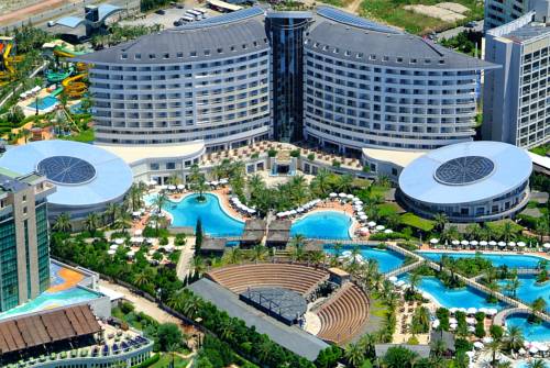 Royal Wings Hotel 