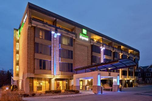 Holiday Inn Express Detroit-Birmingham 