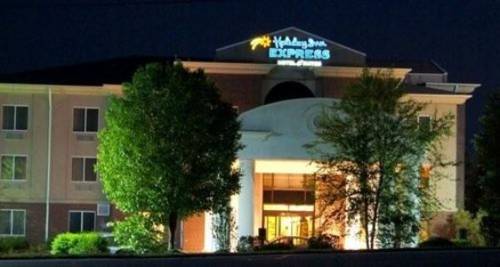 Holiday Inn Express Hotel & Suites-Brevard 