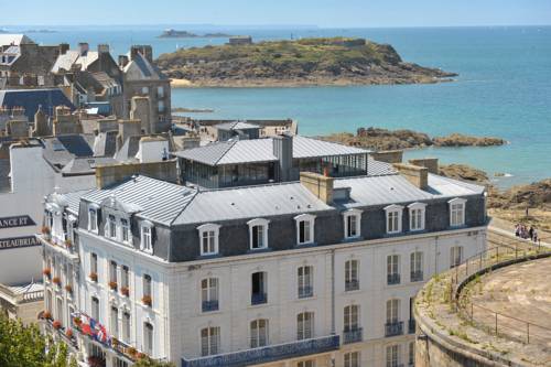 Hotel De France et Chateaubriand 