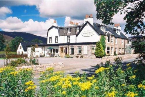 The Rowan Tree Country Hotel 