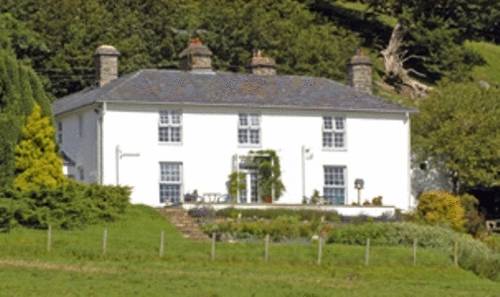 Frondderw Country House Bed & Breakfast 