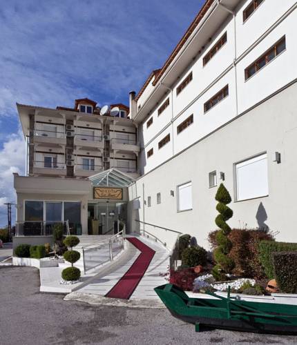 Dedis Hotel 