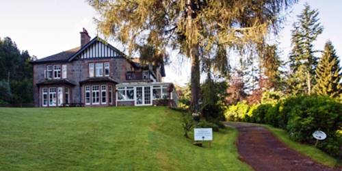 Foyers Bay Country House 