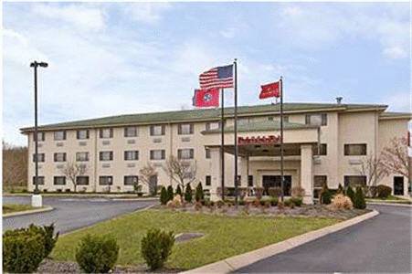 Ramada Inn & Suites Franklin 