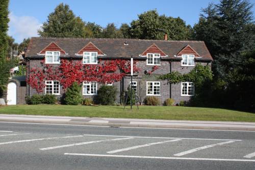 The Chestnuts Guest House 