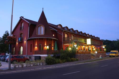 Laroba Hotel 