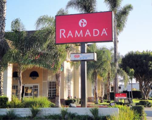 Ramada Inn and Suites Costa Mesa/Newport Beach 