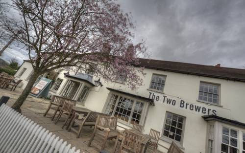 Two Brewers Hotel by Good Night Inns 