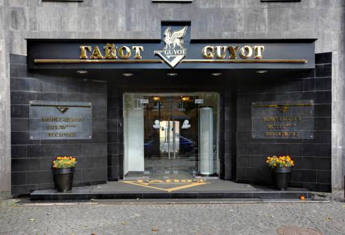 Guyot Business Boutique Hotel 