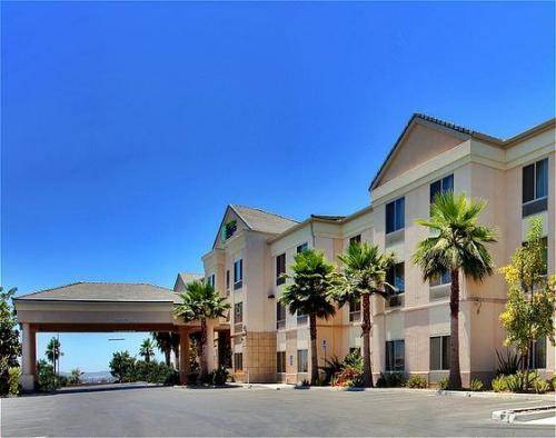 Holiday Inn Express San Diego - Otay Mesa 