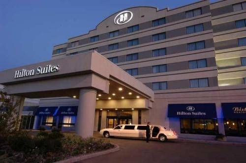 Hilton Winnipeg Airport Suites 