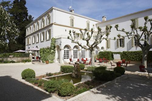 Domaine De Châteauneuf 