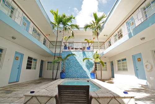 Aqua Hotel & Suites 