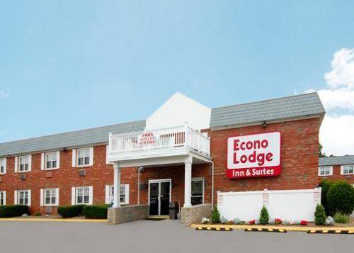 Econo Lodge Inn & Suites Windsor 