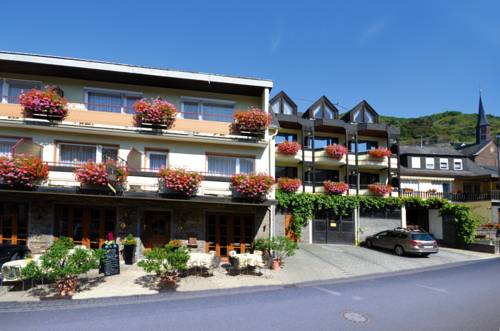 Hotel-Weinhaus Rebenhof 