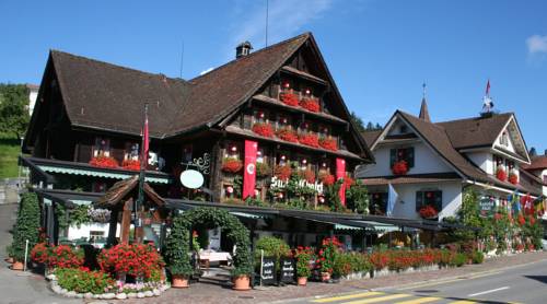 Hotel Swiss Chalet 