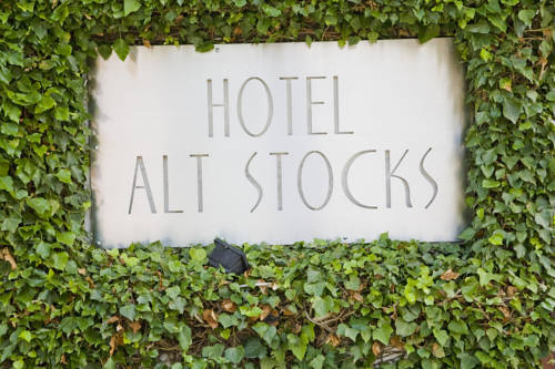 Hotel Alt Stocks 