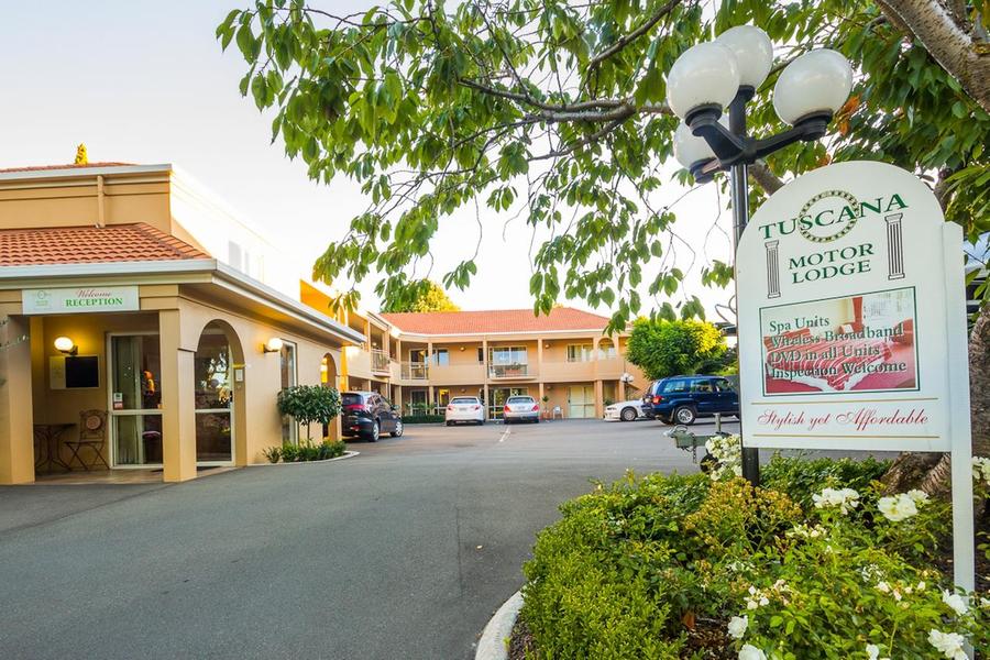 Tuscana Motor Lodge 托斯卡纳汽车旅馆