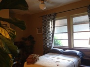 我们的房间，白色的毛毯