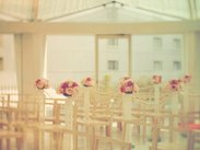 二楼平台有一个很漂亮的婚礼仪式厅
